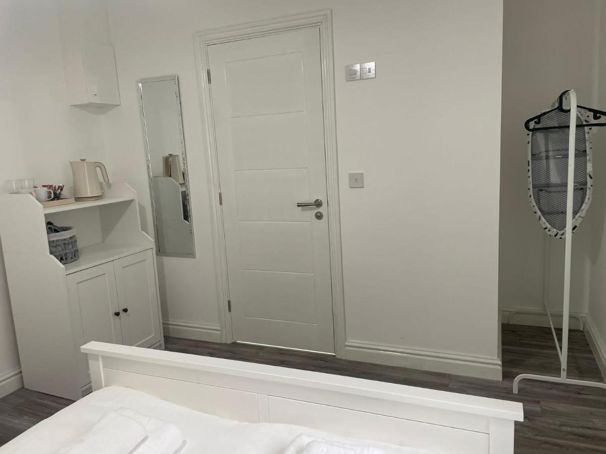 Citybreaks Rooms With Free Parking Liverpool Exterior photo
