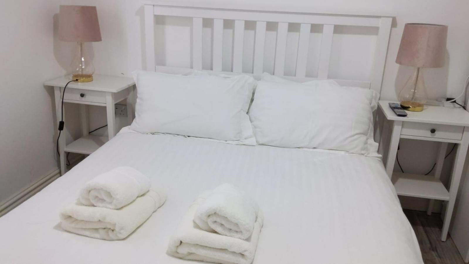 Citybreaks Rooms With Free Parking Liverpool Exterior photo
